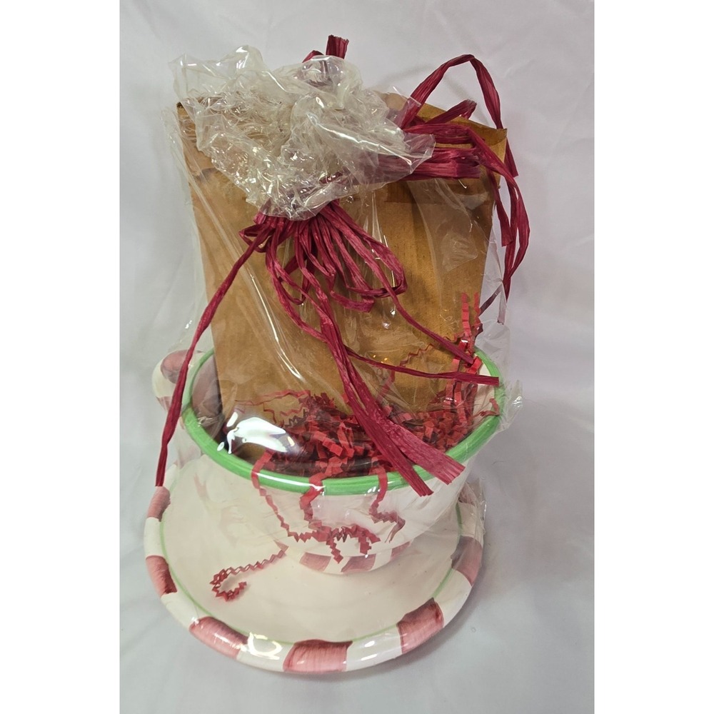 Christmas Candy Cane Jumbo Coffee Mug 6" D 4" H and Saucer 8" D New Sealed - Picture 2 of 15
